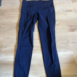 Blue lululemon leggings. Size 6. With pockets.